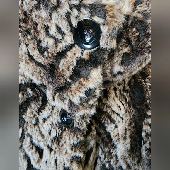 Steve Madden Women's Animal Print Coat with Button Magnetic Snaps Size Large - Picture 2 of 12